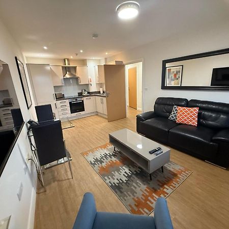 เอชโอเอฟ ซิตี้ วอลล์ เฮาส์ Apartment เรดดิ้ง ภายนอก รูปภาพ