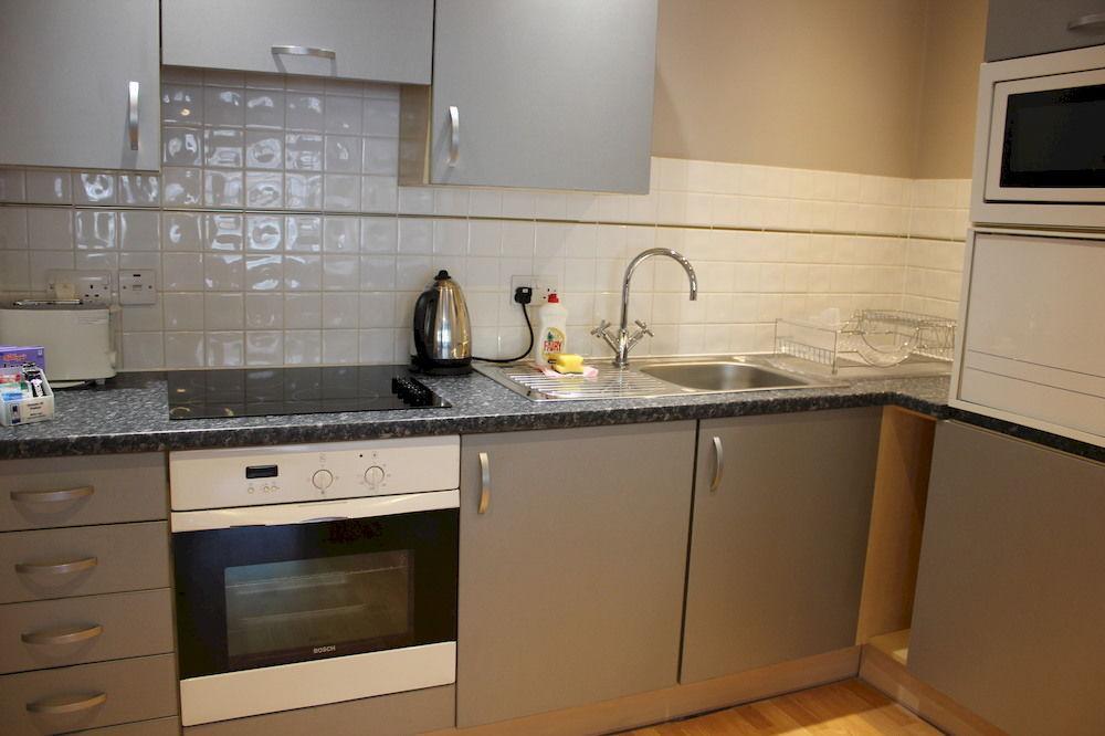 เอชโอเอฟ ซิตี้ วอลล์ เฮาส์ Apartment เรดดิ้ง ภายนอก รูปภาพ