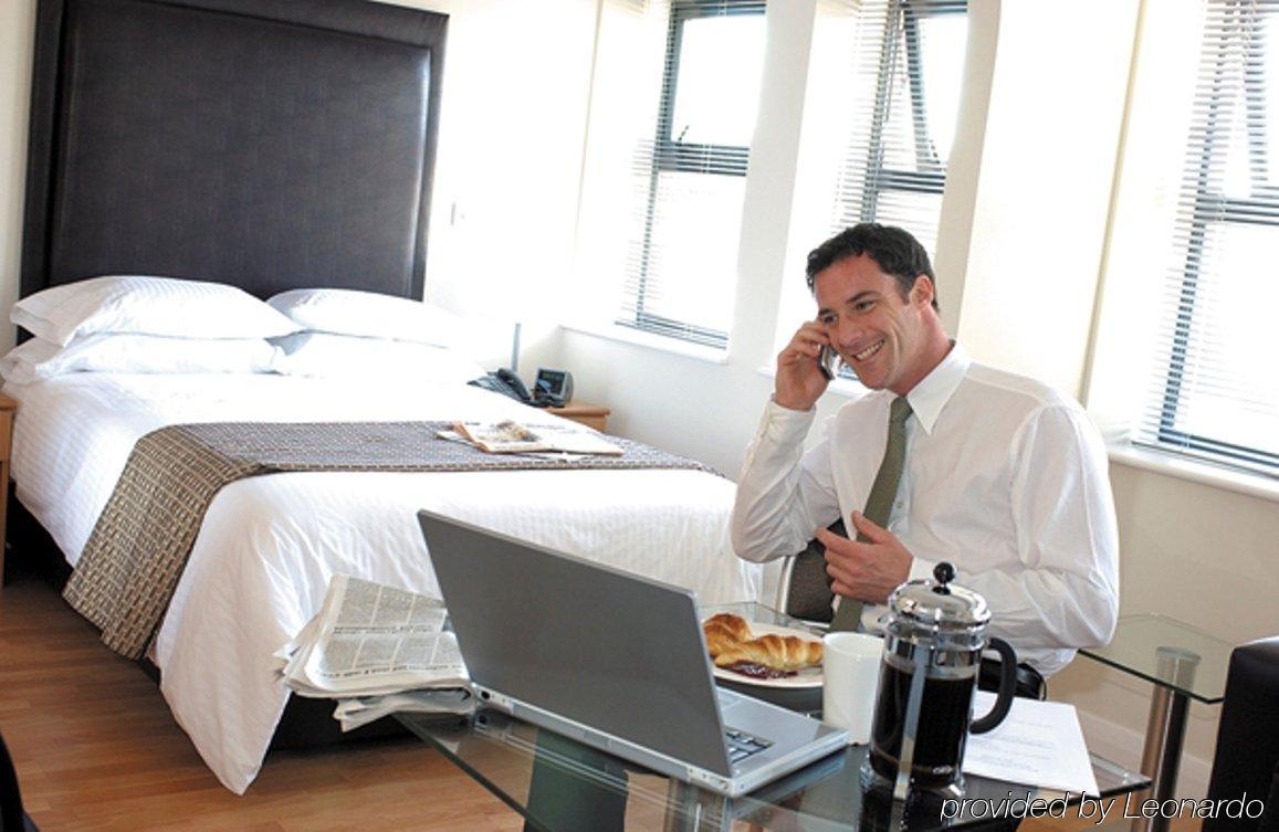 เอชโอเอฟ ซิตี้ วอลล์ เฮาส์ Apartment เรดดิ้ง ภายนอก รูปภาพ