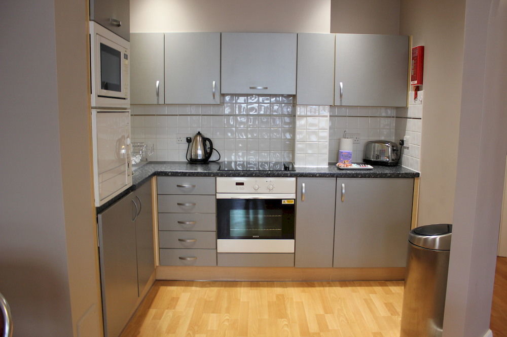 เอชโอเอฟ ซิตี้ วอลล์ เฮาส์ Apartment เรดดิ้ง ภายนอก รูปภาพ
